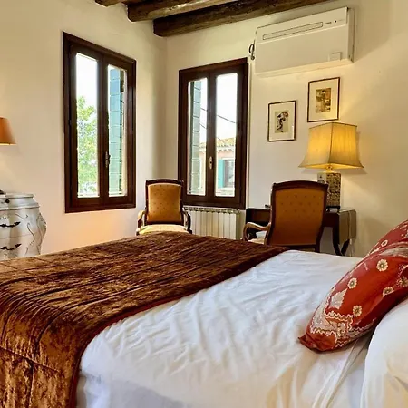 Ca' Angelica Canal View *