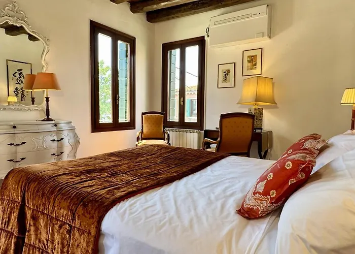 Ca' Angelica Canal View *