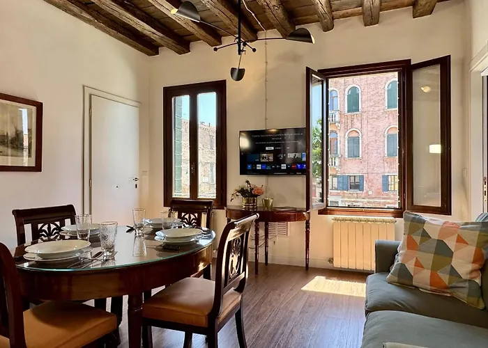 Ca' Angelica Canal View Διαμέρισμα *